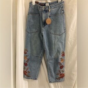 Driftwood dark red amber floral embroidered becky barrel jeans size 10 brand new